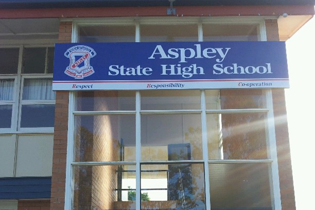 Wolf_Signs_Building_Signs_Aspley_High_School